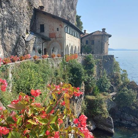 Bnbook Casa Dei Peschi - Lago Di Monate Cadrezzate Kültér fotó
